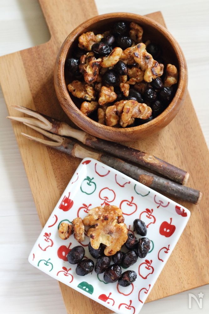 フライパンで3分おつまみ胡桃黒豆