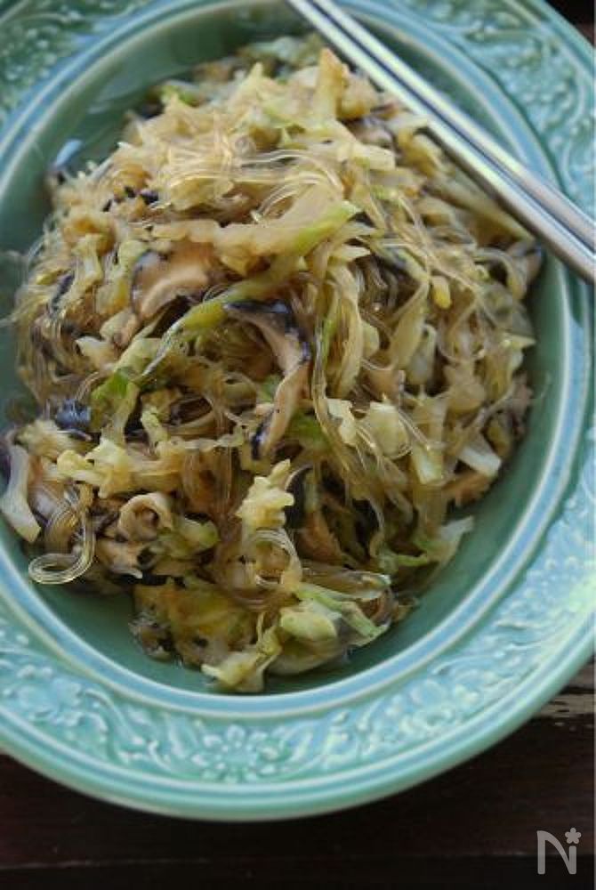 春雨とキャベツの醤油焼きそば風