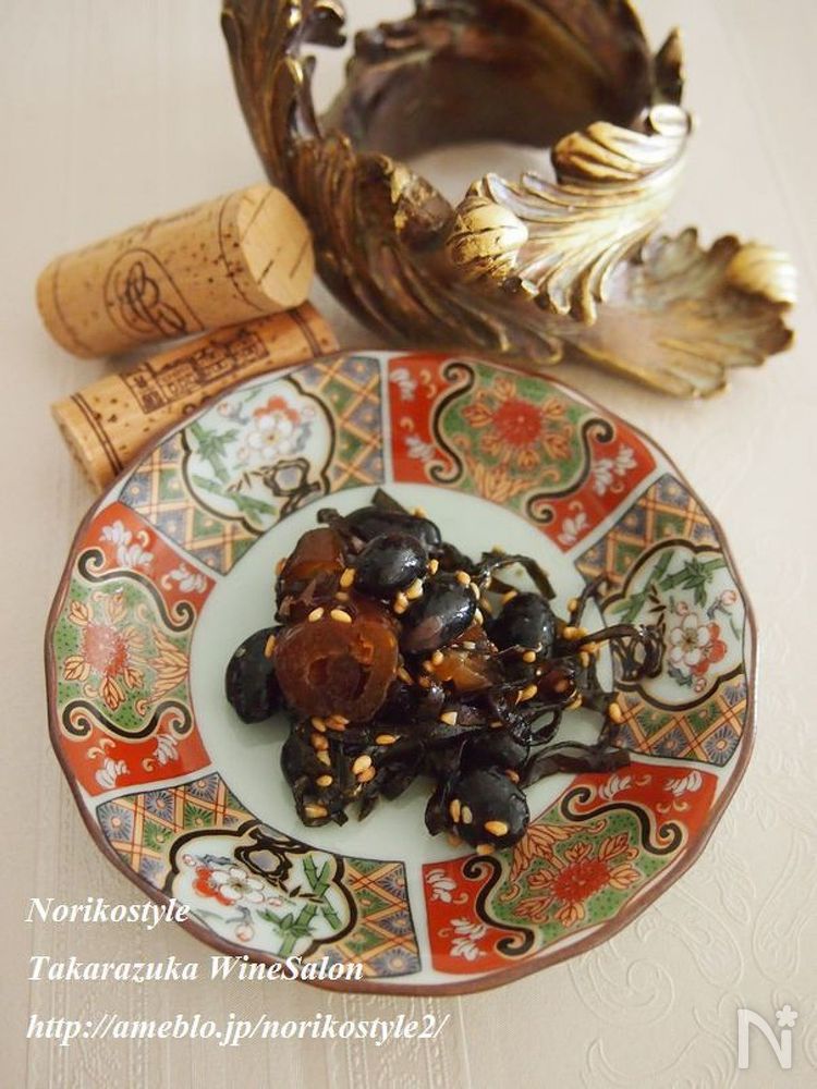 デーツと黒豆の塩昆布マリネ