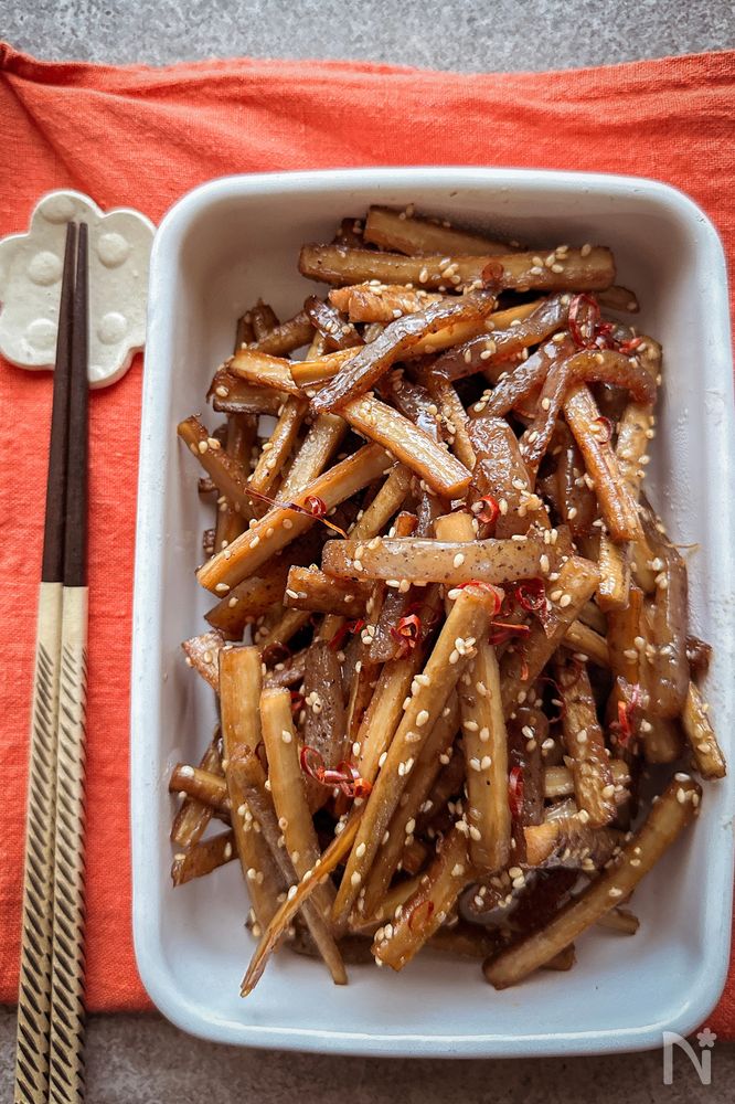 甘辛中華風ごぼうとこんにゃくのきんぴらお箸が進む常備菜
