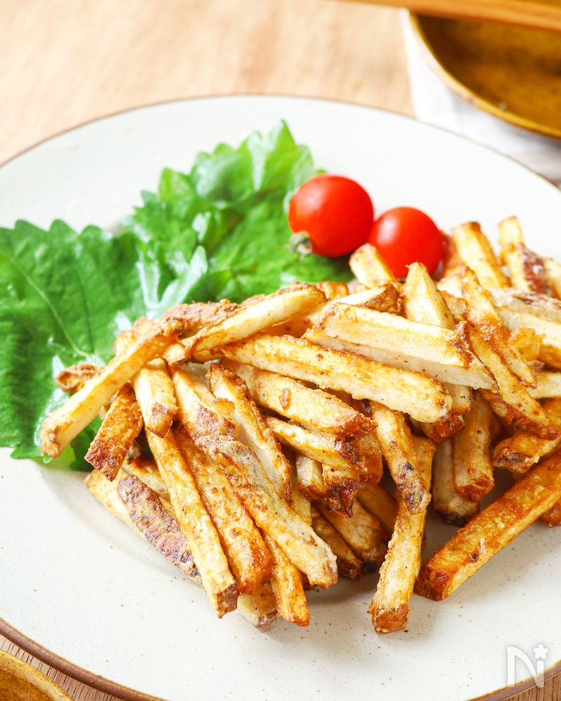 皿に盛られた菊芋の旨塩フライ