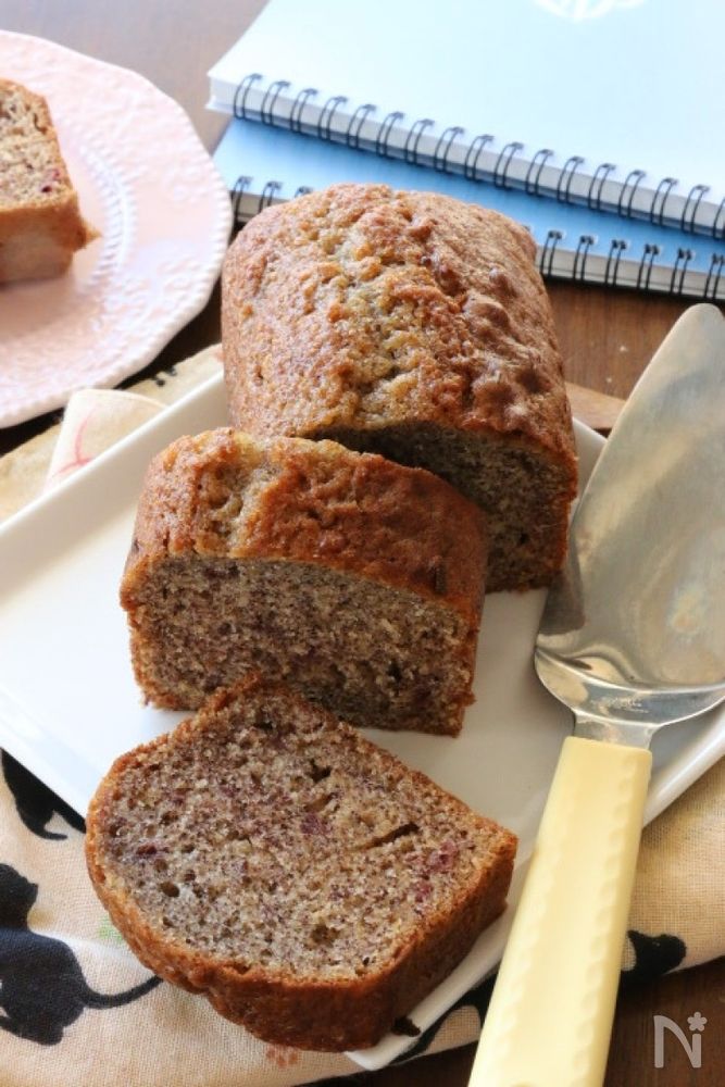 ホットケーキミックスで簡単美味柿のふんわりパウンドケーキ
