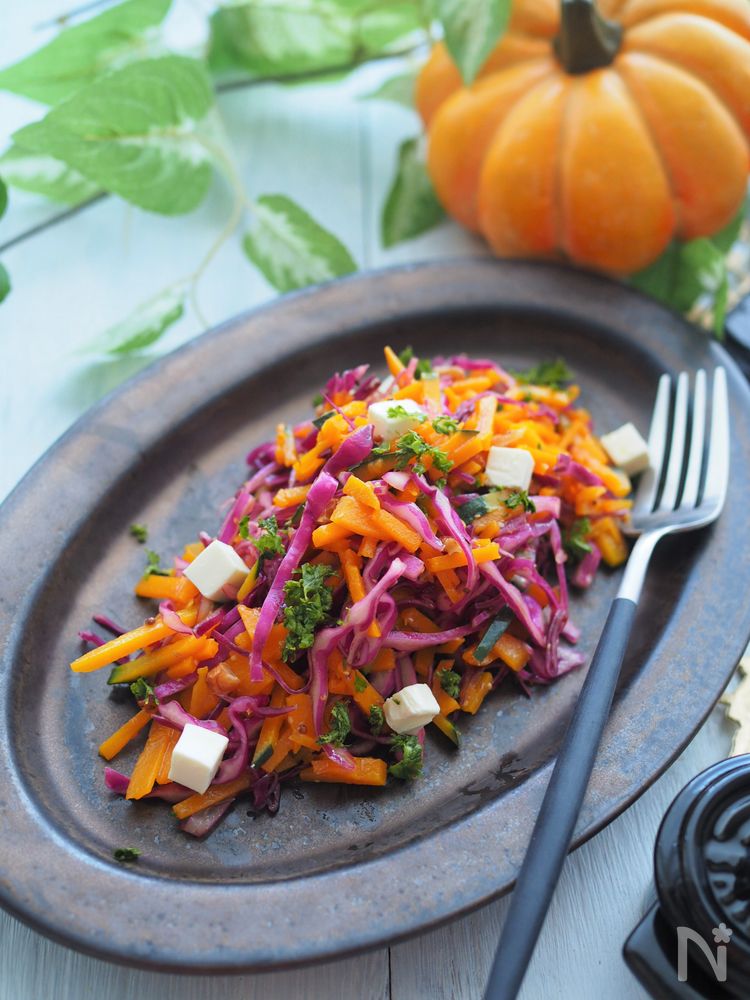 デリ風ハロウィンカラーのハリハリサラダ