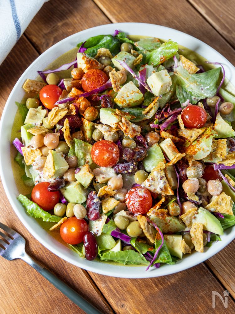 おうちで世界の料理風カラフルメキシカンサラダ