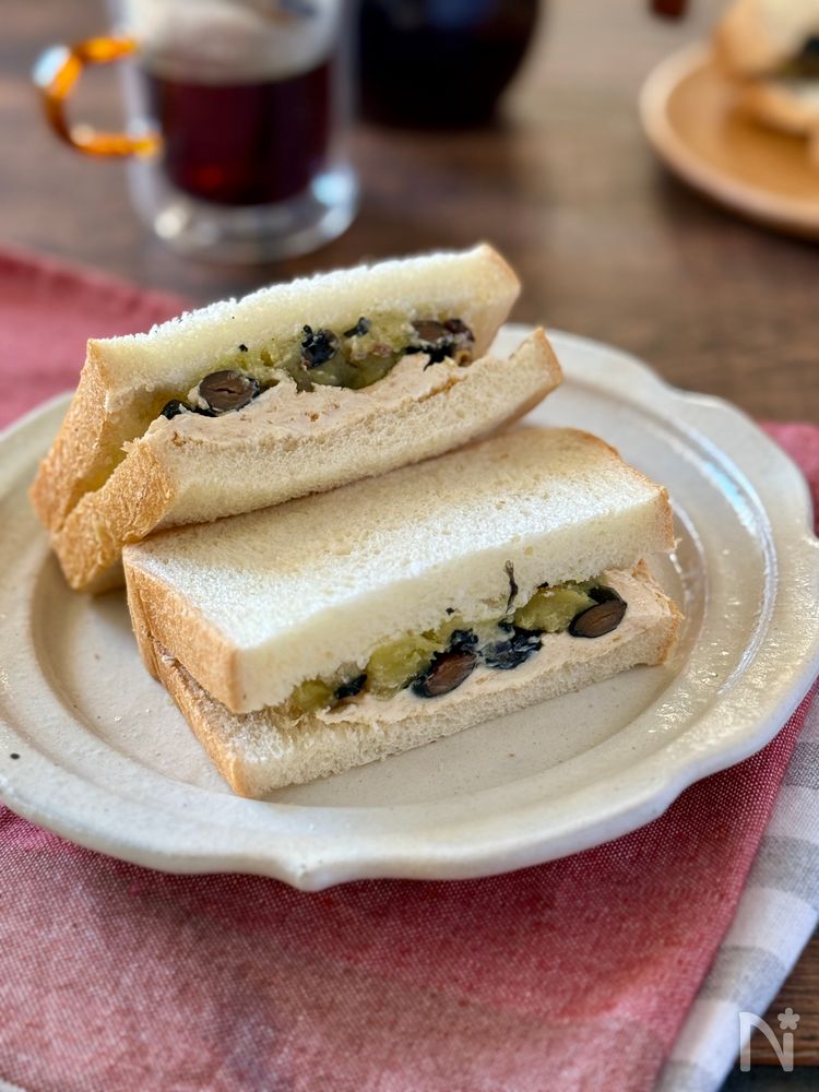 お節リメイク黒豆きんとんのクリチーサンド