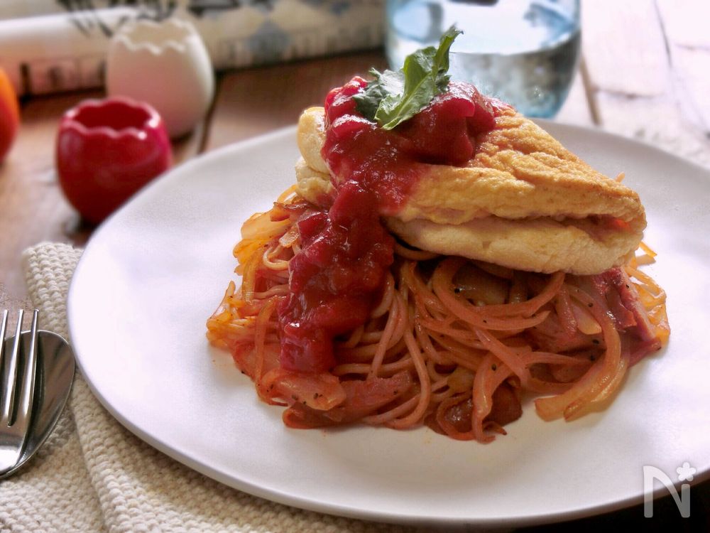 ふわふわオムレットひやむぎナポリタン風