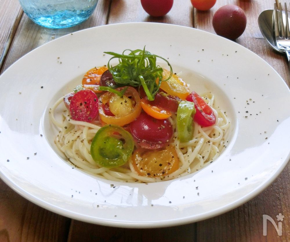 ぶっかけカラフルトマト麺