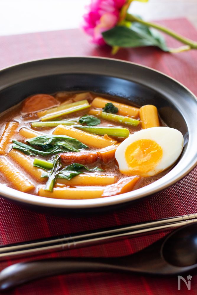 じんわり温まる 旨甘辛スープトッポギ